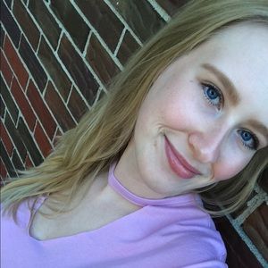 Meet your Posher, Abby